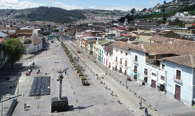 El actual bulevar de la 24 de Mayo, en el Centro Histórico de Quito, visto desde el aire. Foto: Vicente Costales / EL COMERCIO