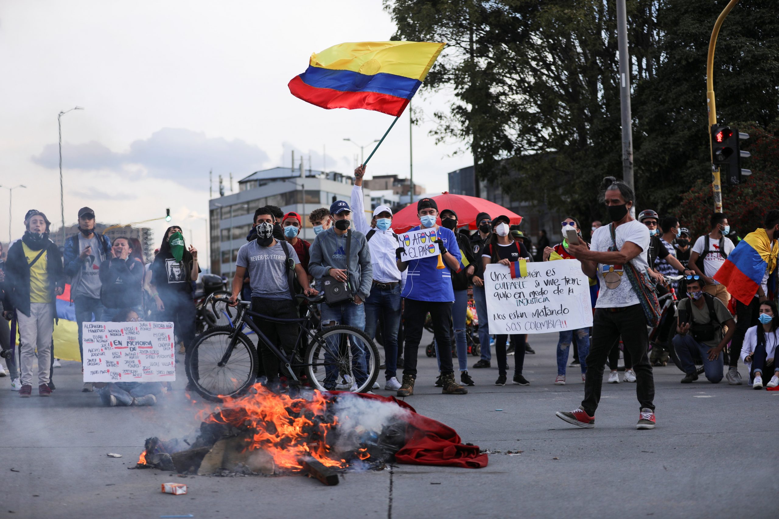 Manifestaciones en Bogotá, Colombia, el jueves 6 de mayo del 2021. Foto: Reuters