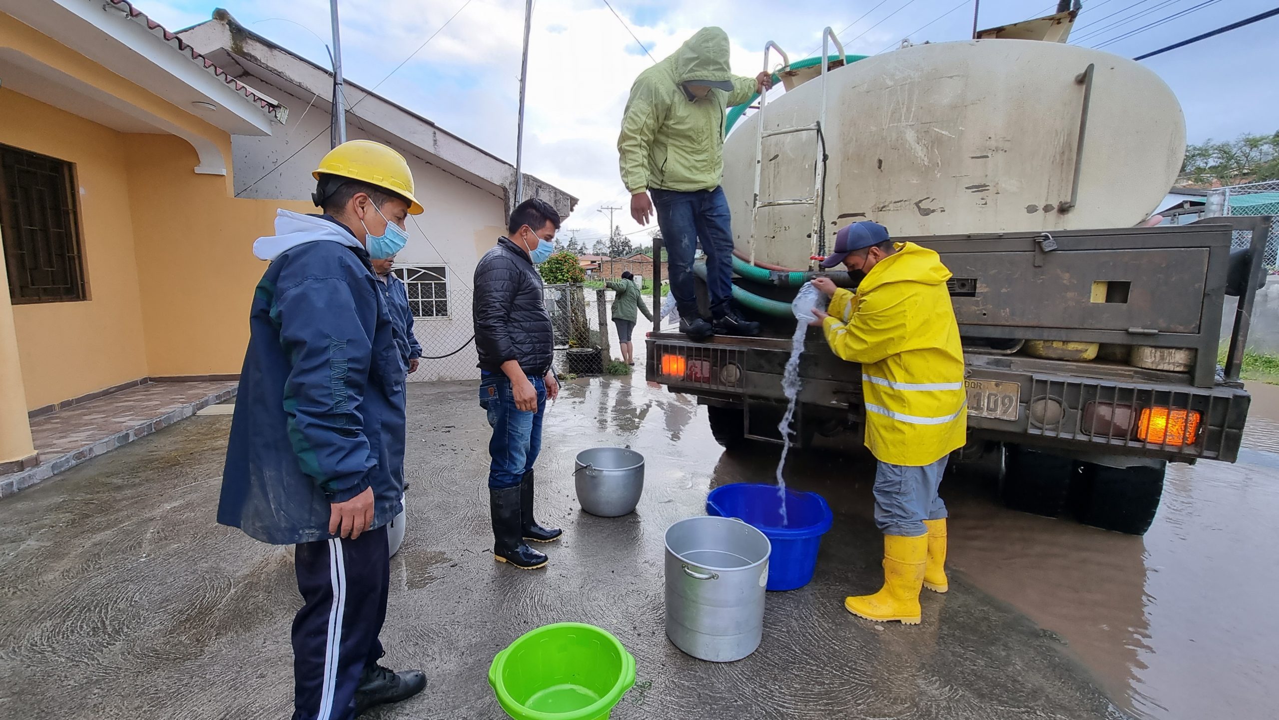 Etapa está a punto de declarar la emergencia focalizada a tramos de sistema de agua afectados en Cuenca. Foto: Lineida Castillo / EL COMERCIO