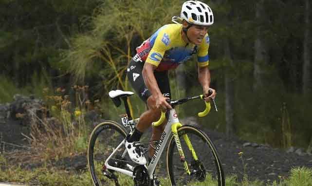 Jonathan Caicedo sufrió una caída en el Giro de Italia