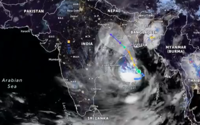 El ciclón, según expertos, alcanzará ráfagas de viento de hasta 145 kilómetros por hora al tocar la costa. Foto: Captura de pantalla
