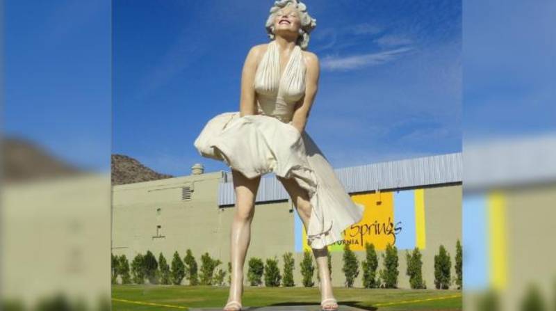 La estatua bautizada como 'Forever Marilyn', está en el exterior del Museo de Arte de Palm Springs. Foto: Tomada de @travel.eat.drink.write / Instagram