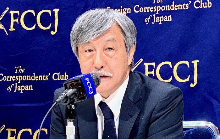 Naoto Ueyama acusó al Comité Olímpico Internacional (COI) y al Gobierno nipón de "subestimar este peligro" y de "poner en riesgo las campañas de vacunación" a nivel global. Foto: Twitter @ArabNewsjp