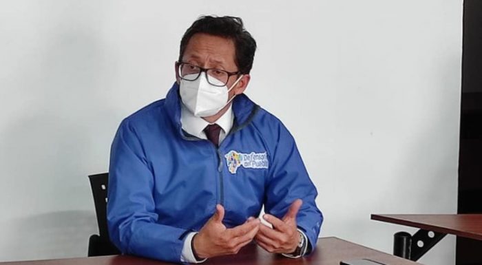 El defensor del Pueblo, Freddy Carrión, a través de un comunicado, habló sobre un incidente violento en Quito, que involucra a una mujer y al exministro de Salud. Foto: Facebook Defensoría del Pueblo