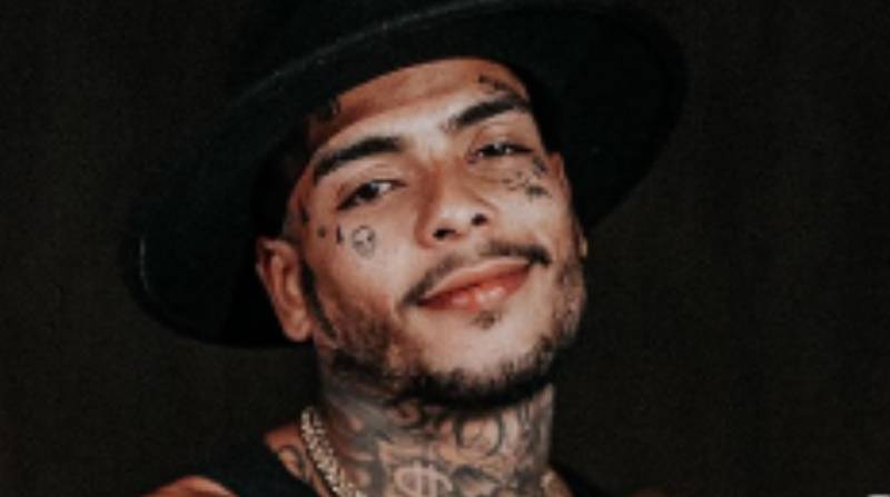 El músico de funk brasileño MC Kevin, de 23 años, murió el pasado domingo después de saltar de un quinto piso de un hotel hacia el área de la piscina. Foto: Tomada de Instagram
