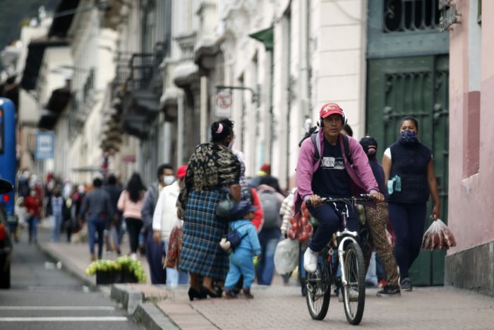 Quito es el cantón más afectado por la pandemia del covid-19 con 134 628 contagios, luego de diagnosticar 296 positivos en las últimas 24 horas. Foto: Patricio Terán / EL COMERCIO