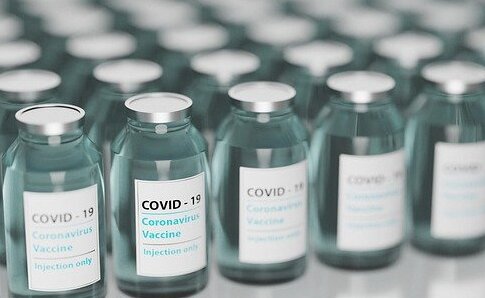 Imagen referencial. Estudios revelan que infectarse de covid-19 y luego vacunarse contra el virus genera una mayor respuesta inmunológica.. Foto: Pixabay