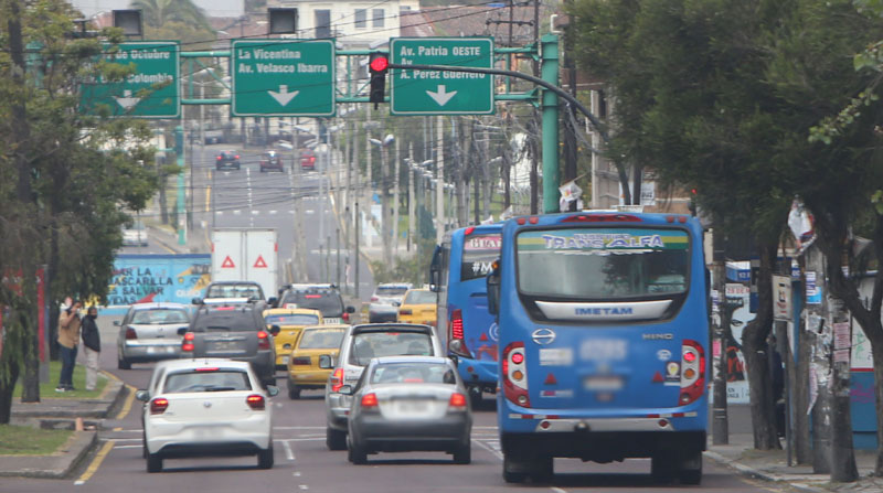En Quito se aplicará la medida Hoy no circula, para regular la movilidad de vehículos particulares durante la última semana de mayo del 2021. Foto: Vicente Costales/ EL COMERCIO