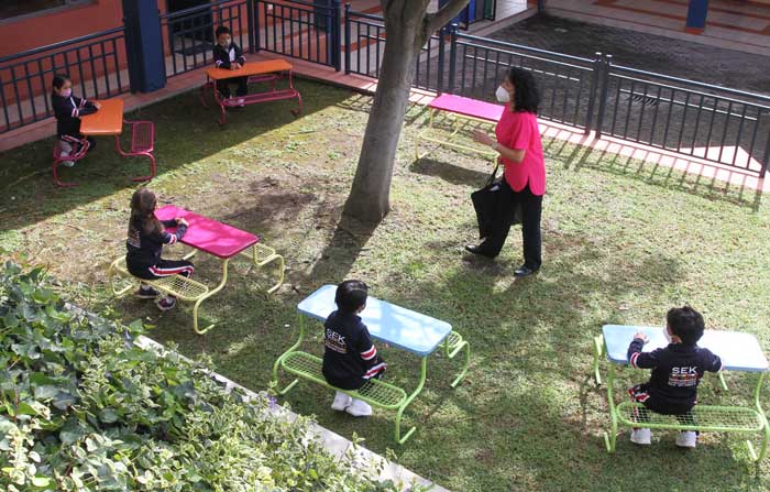 En el SEK Los Valles, los niños cuentan con espacios abiertos para recibir las clases. Foto: Cortesía SEK de los Valles
