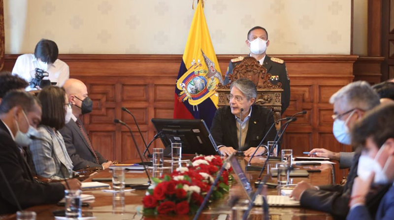 Guillermo Lasso trató la vacunación con el vicepresidente A. Borrero, el 27 de mayo. Foto: Cortesía