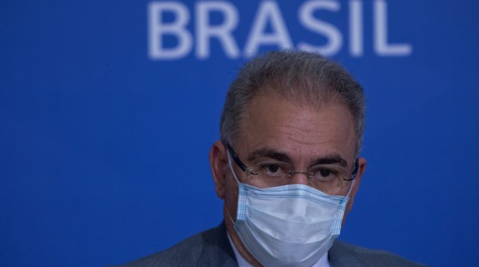 El ministro de Salud de Brasil, Marcelo Queiroga, anunció que el contrato firmado para la compra de la vacuna anticovid india Covaxin quedará "en suspenso". Foto: EFE