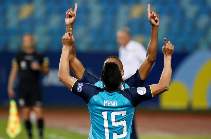 Ángel Mena celebra el gol con el que Ecuador accedió a los octavos de final de la Copa América. EFE