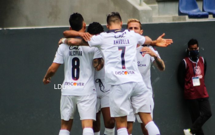 Jugadores de Liga de Quito celebran un gol ante Barcelona. Foto: archivo/ LDU