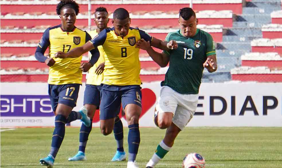 Ecuador derrotó a Bolivia en su primer cruce por las eliminatorias de Catar 2022. Foto: EFE