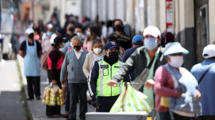 Quito continúa como la ciudad con más casos de covid-19 en Ecuador. Este 12 de junio del 2021 registra 144 265. Foto: Julio Estrella / EL COMERCIO