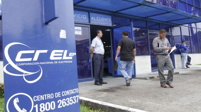 Los titulares de la CNEL deberán comparecer en la Asamblea Nacional por el cobro excesivo del servicio de luz en Guayaquil. Foto: Archivo EL COMERCIO
