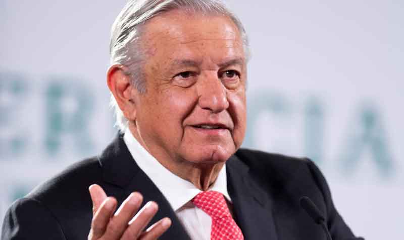 López Obrador dijo que el temor a perder los "privilegios" llevó a la clase media a dejarse engañar por una "fuerte campaña de manipulación". Foto: EFE / Presidencia de México