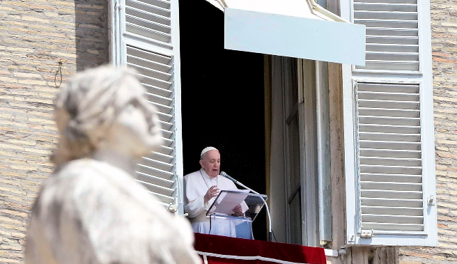 Imagen del 13 de junio del 2021. El discurso del papa Francisco se basó en los verbos ver, juzgar y actuar. Foto: EFE