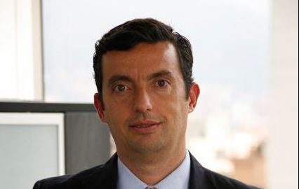 Eduardo Arce Parellada es gerente general de General Medicines de Sanofi en COPAC. Foto: Captura de pantalla