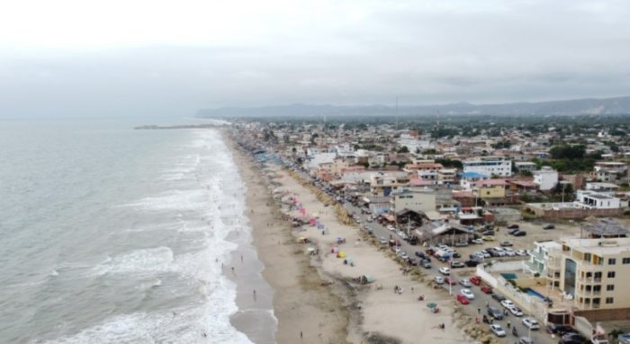 Este fin de semana, la playa de Crucita fue cerrada por cumplir con el aforo del 25%. Fotos: Cortesía Municipio de Portoviejo