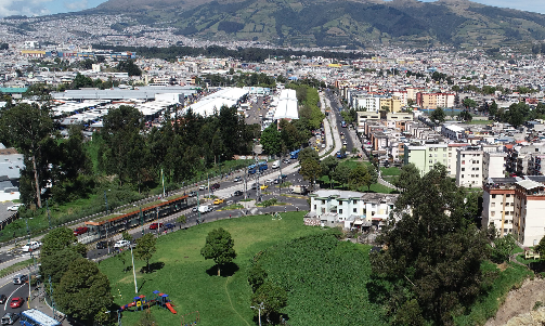 Imagen referencial. El pronóstico del clima en Quito pasó de una fuerte radiación a posibles lluvias en la tarde. Foto: Vicente Costales / EL COMERCIO