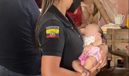 La niña fue rescatada en la vivienda ubicada en una ciudadela de Durán. Foto: Twitter Policía Ecuador