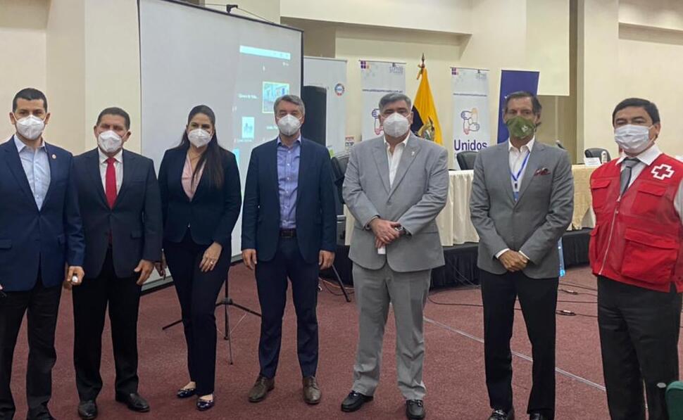 El sector empresarial lanza la iniciativa Unidos por Ecuador para apoyar el plan de vacunación del Gobierno. Foto: Twitter @UnidosPorEcu