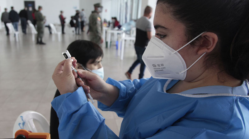 El plan de vacunación en Ecuador habilitó dos nuevas opciones en el registro. Foto: EL COMERCIO