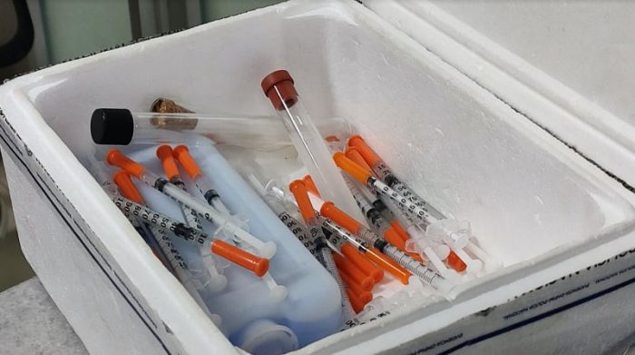 Las supuestas vacunas llegaron en condiciones no aptas para su aplicación, pues no se respetó la cadena de frío obligatoria para su conservación. Foto: Cortesía