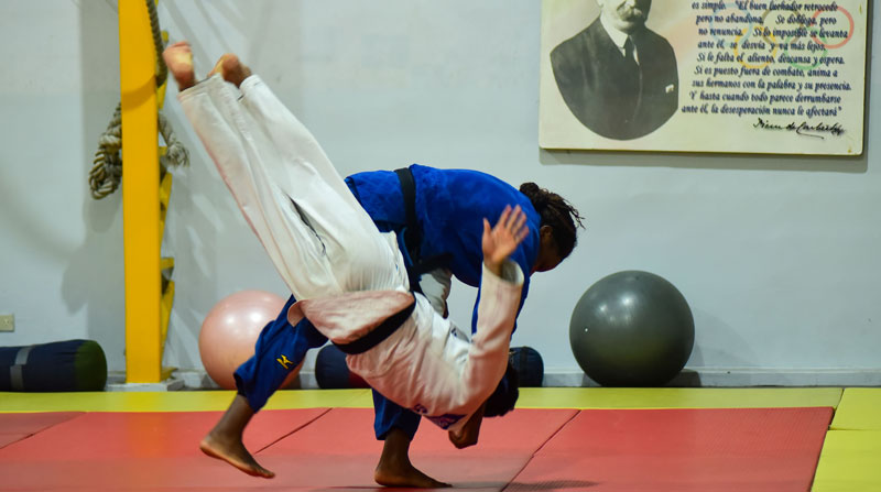 Vanessa Chalá durante una práctica. La judoca ecuatoriana estará en los Juegos Olímpicos de Tokio. Foto: Archivo / EL COMERCIO