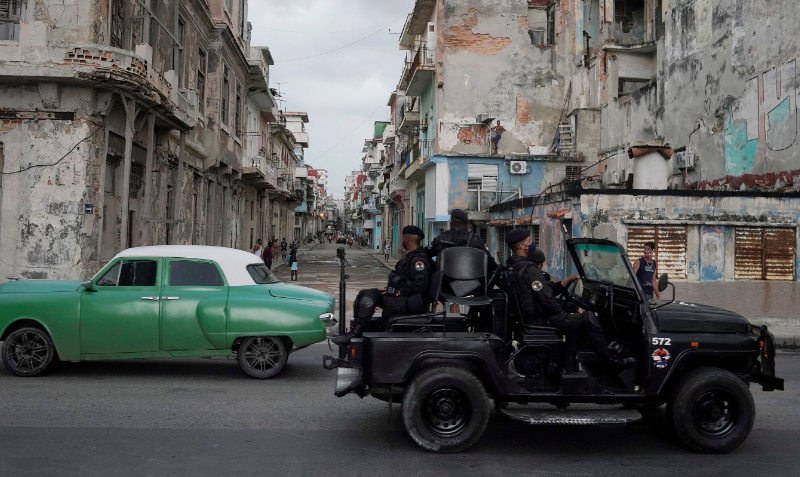 Las fuerzas especiales vigilaban esta semana el centro de La Habana luego de las protestas del 11 de julio. Foto: Reuters