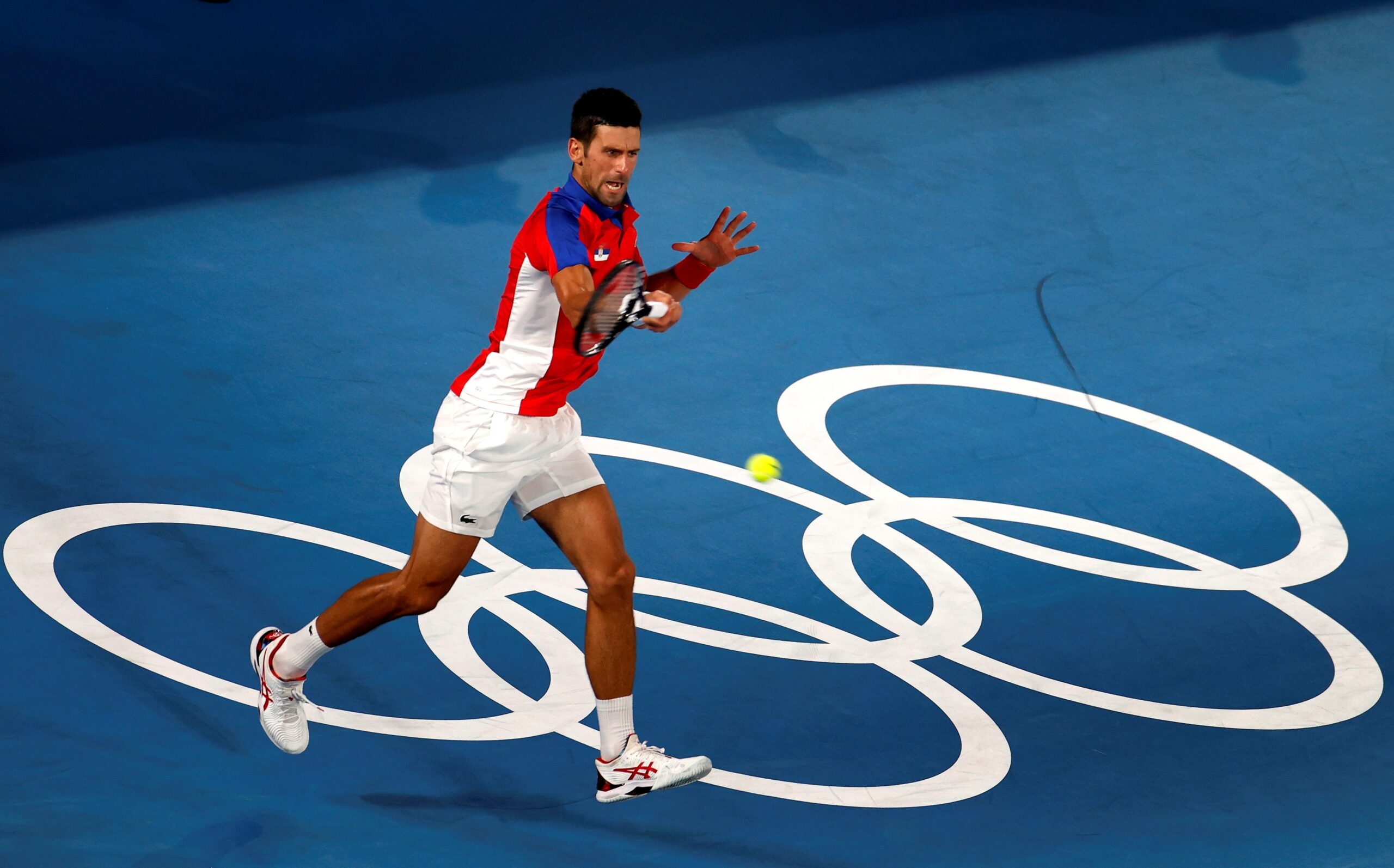 Novak Djokovic derrotó a Kei Nishikori y está en las semifinales de Tokio 2020. Foto: EFE