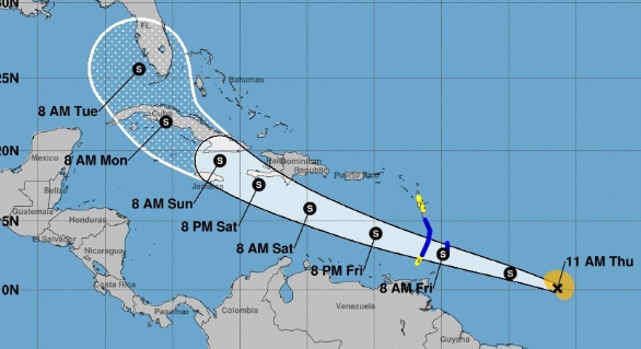 Imagen cedida por la Oficina Nacional de Administración Oceánica y Atmosférica (NOAA) donde se muestra la posible trayectoria de cinco días de la tormenta tropical Elsa en el Atlántico y el Caribe. Foto: EFE