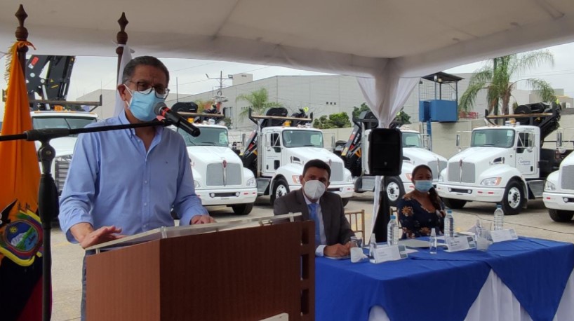 El ministro Juan Carlos Bermeo habló de la compensación que se entregará a los usuarios afectados por el alto cobro de planillas eléctricas. Foto: Cortesía