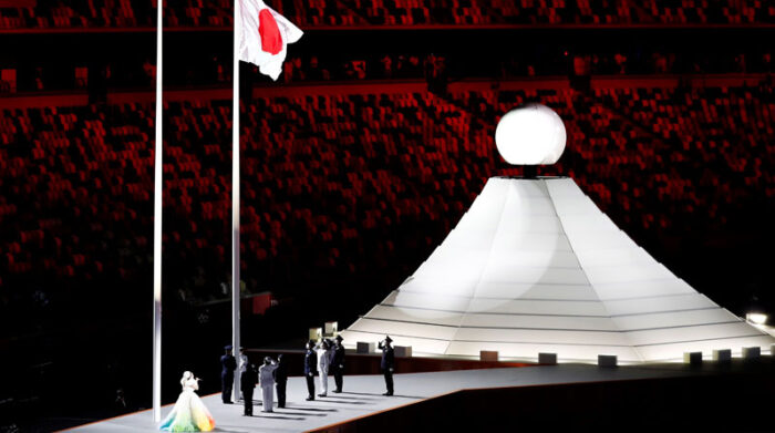La ceremonia inaugural en Tokio no contó con público en las gradas, por la pandemia. Foto: EFE