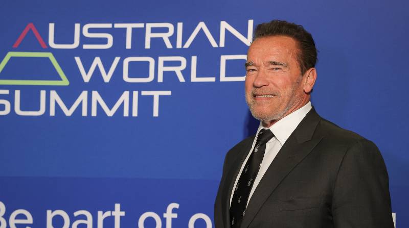 Arnold Schwarzenegger lanzó hoy un mensaje de ánimo en la lucha contra el cambio climático. Foto: EFE