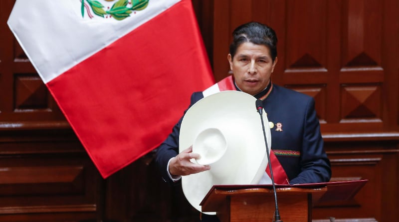 El presidente Pedro Castillo en su discurso en la ceremonia de Investidura este 28 de julio del 2021, en Lima (Perú). Castillo asumió este miércoles la Presidencia del Perú para el período 2021 - 2026. Foto: EFE / Presidencia de Perú