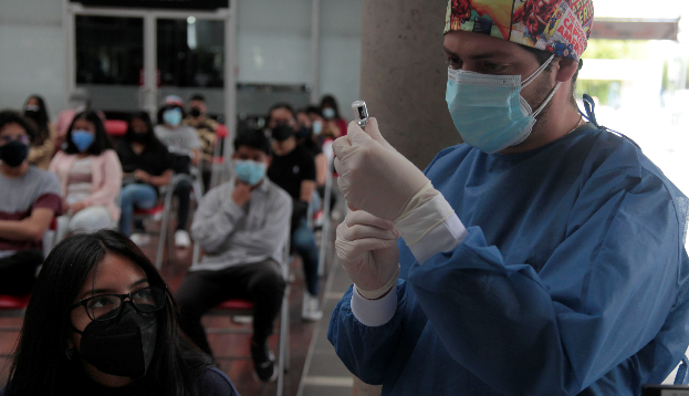 Según la ministra de Salud, Ximena Garzón, se sobrepasará la meta de nueve millones de vacunados en 100 días. Foto: Patricio Terán / EL COMERCIO