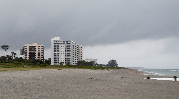 Foto del martes 6 de julio del 2021 de Venice Beach, Florida, antes del paso de la tormenta Elsa. Foto: REUTERS