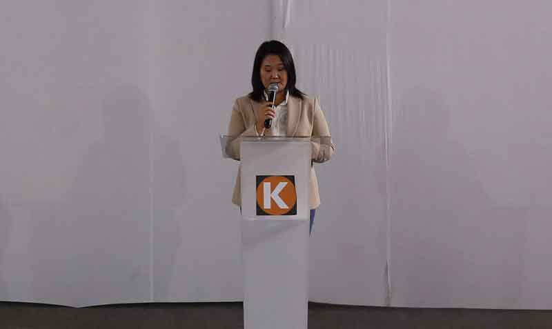 Keiko Fujimori realizó el anuncio durante una presentación ante la prensa. Foto: EFE