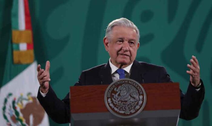 López Obrador argumentó que “no es lo mismo que la primera o que la segunda ola de contagios", que se registraron en julio y enero del 2020. Foto: EFE