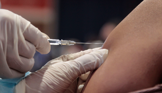 Imagen referencial. La OMS ha reclamado en los últimos meses una mejor distribución mundial de las vacunas anticovid. Foto: Patricio Terán / EL COMERCIO