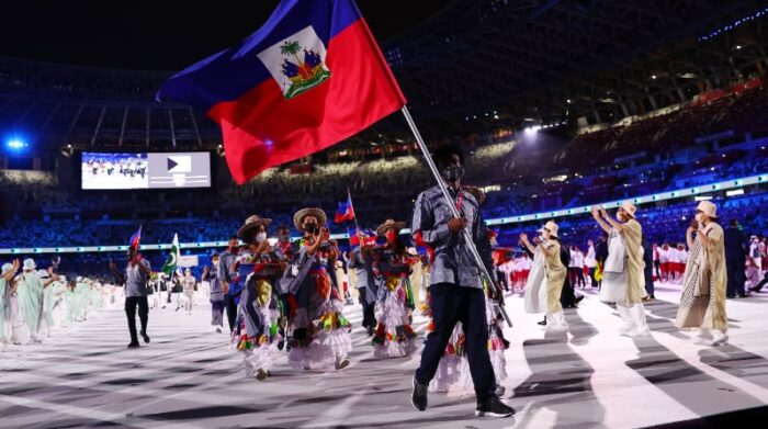Foto ilustrativa del viernes, 23 de julio del 2021, de la delegación de Haití en la ceremonia inaugural de los Juegos Olímpicos Tokio 2020. Foto: Reuters