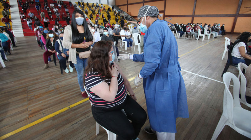 En Quito avanza el proceso de vacunación contra el covid-19. Foto: Julio Estrella/ EL COMERCIO