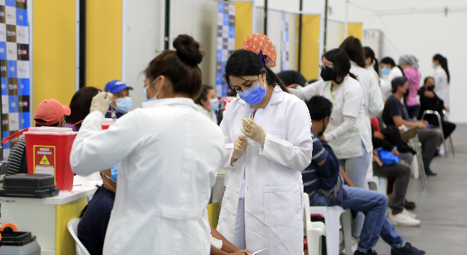 El Gobierno de Guillermo Lasso aspira a vacunar a nueve millones de personas en 100 días. Foto: Diego Pallero / EL COMERCIO