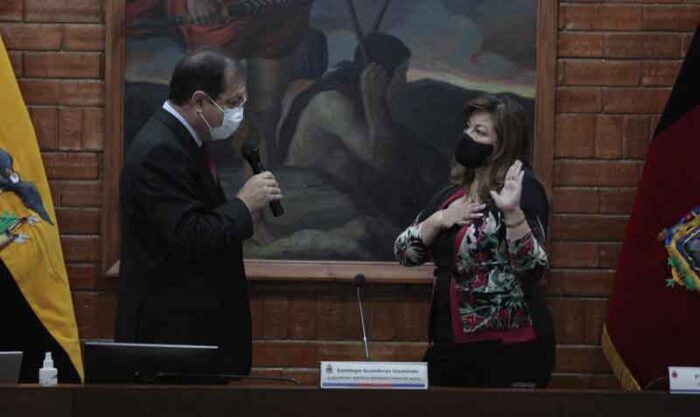 La concejala Brith Vaca fue designada para el cargo de vicealcaldesa con 15 votos a favor. Foto: Patricio Terán / EL COMERCIO