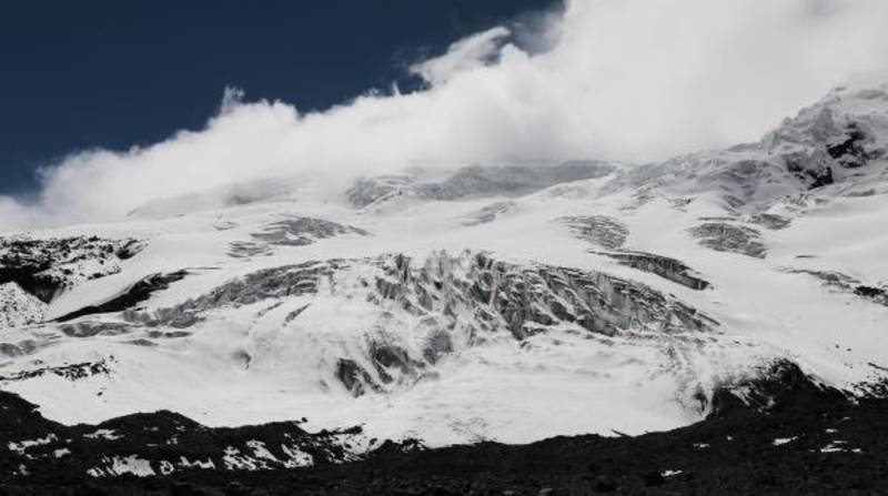 Los cuerpos de los tres excursionistas fueron rescatados a 4 715 metros de altura del volcán Antisana. Foto: archivo / EL COMERCIO