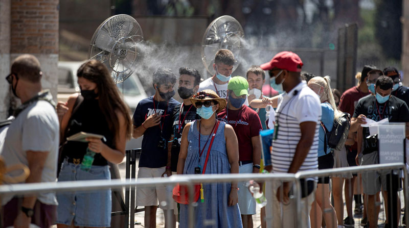 La ola de calor en Italia ha levantado las alertas en el país, que ha hecho recomendaciones a turistas y residentes. Foto: EFE
