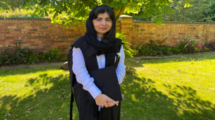 Malala fue tratada de sus heridas en el Reino Unido, donde se asentó y ha estudiado una carrera en la Universidad de Oxford. Foto: Twitter de @Malala