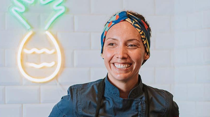 La chef Alejandra Espinoza es la propietaria de Somos, uno de los restaurantes ecuatorianos en la lista 50 Best Discovery. Foto: Cortesía